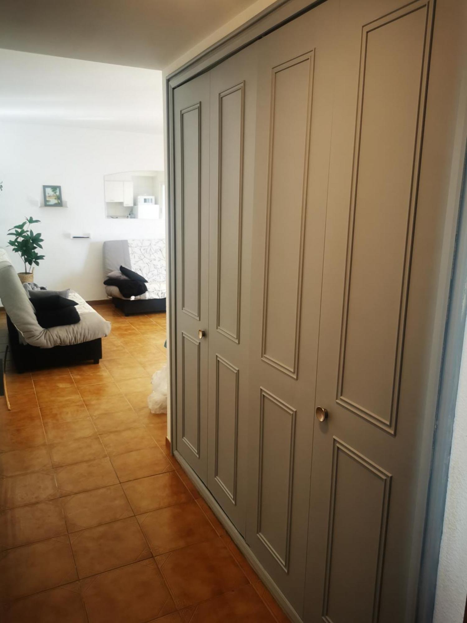 Spacieux Appartement Rose Front Mer Et Piscine Росас Экстерьер фото