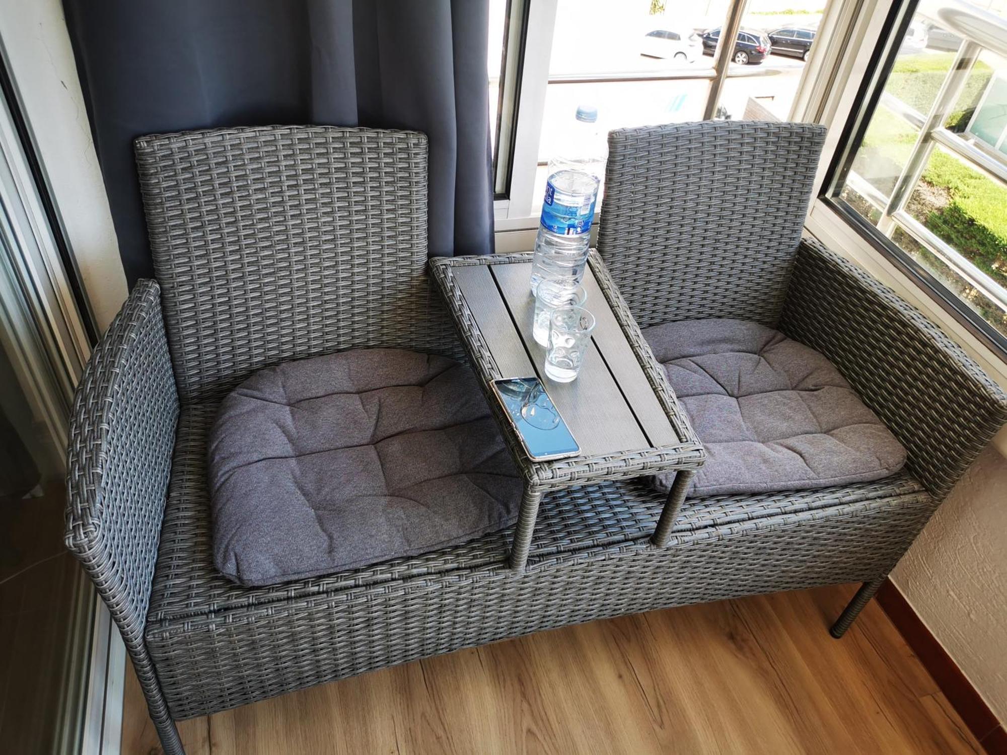 Spacieux Appartement Rose Front Mer Et Piscine Росас Экстерьер фото